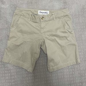 Women’s size 3/4 kacki Bermuda shorts by Aeropostale